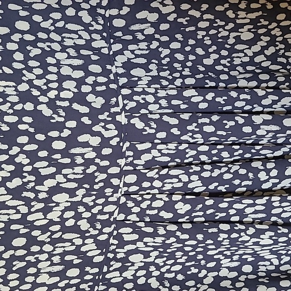 Pleione navy cream spotted long sleeve vneck pop over long sleeve blouse medium - Picture 6 of 9